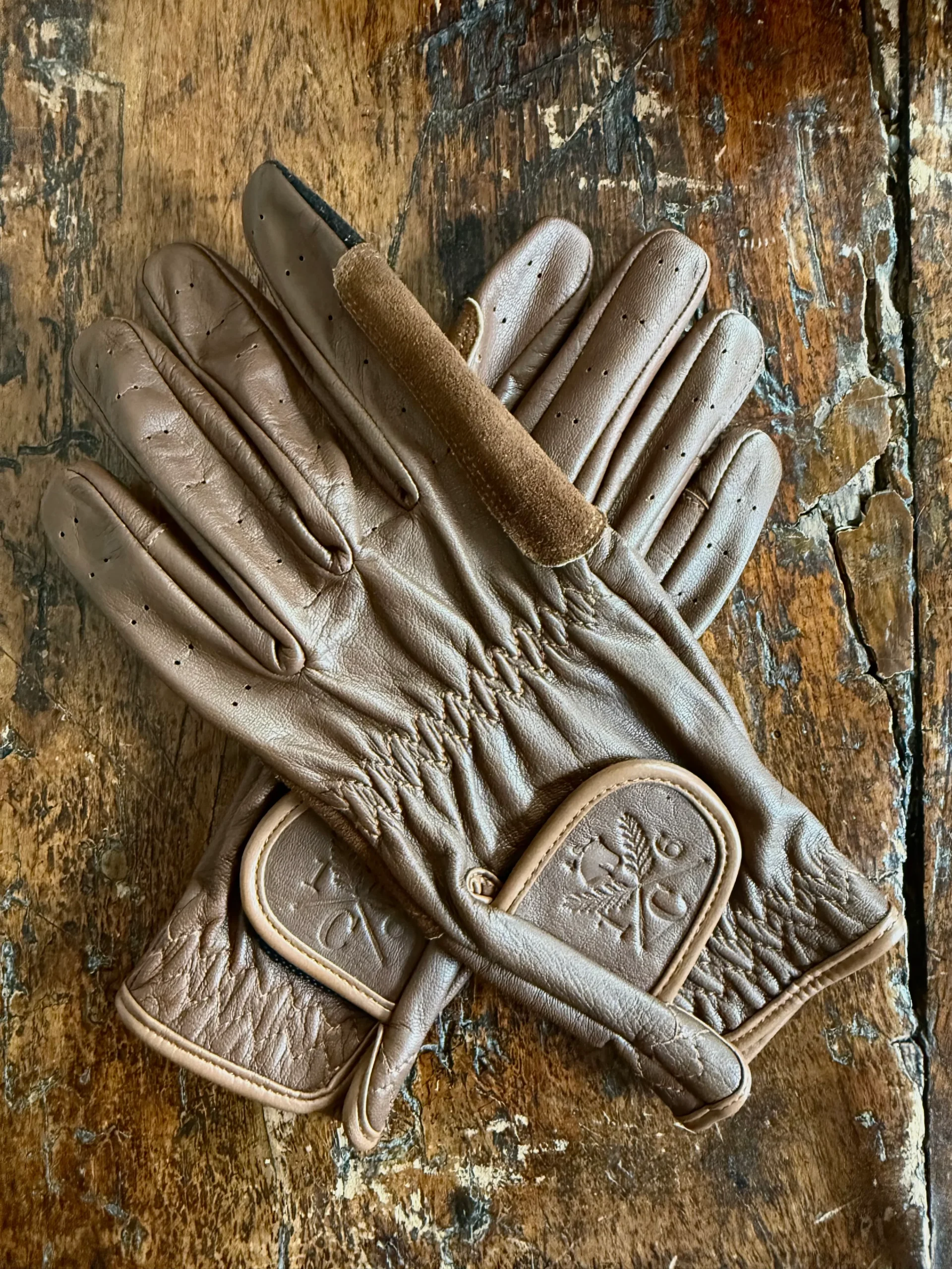 16-Cypress-Leather-Riding-Gloves