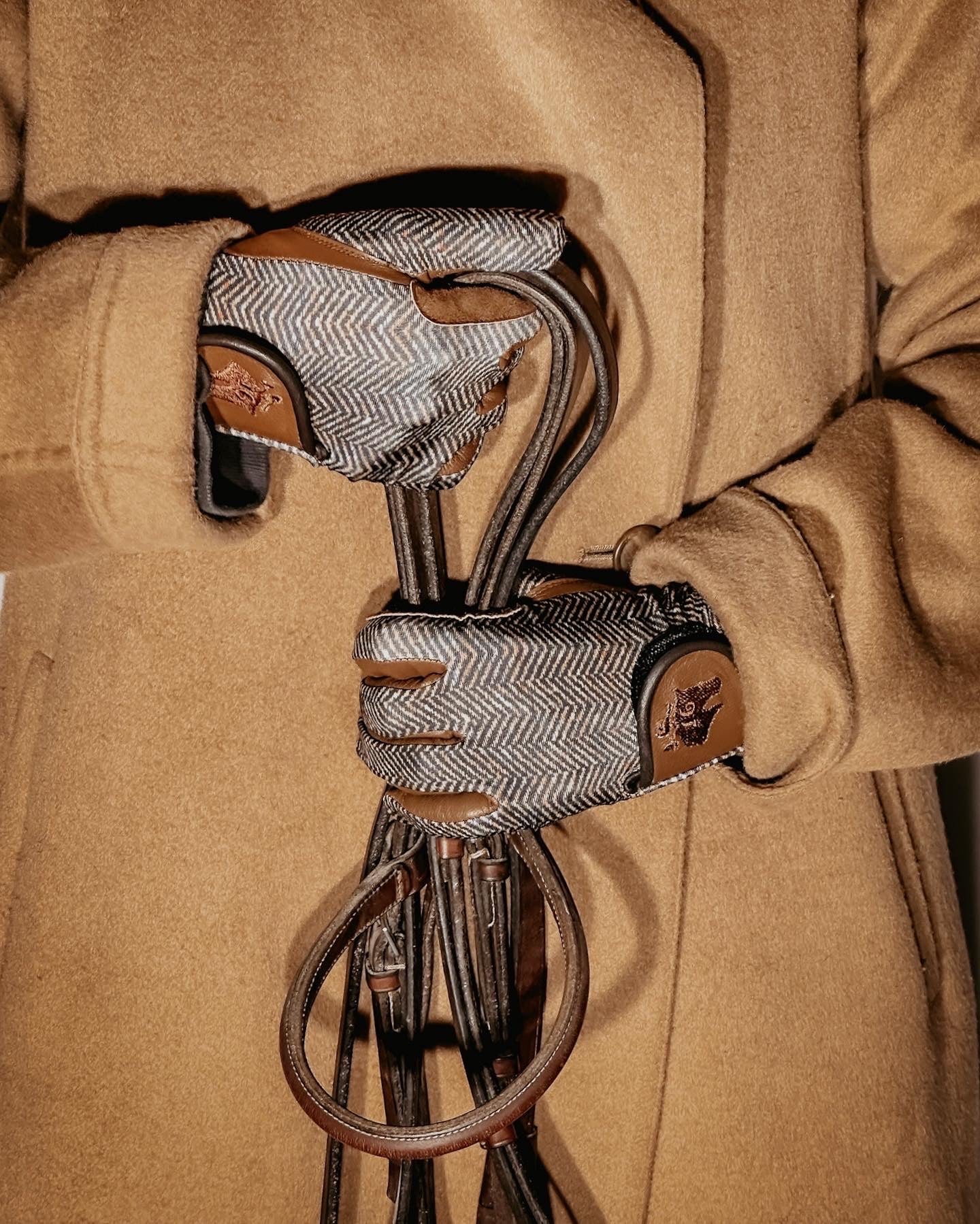 Sixteen-Cypress-Riding-Gloves-Herringbone